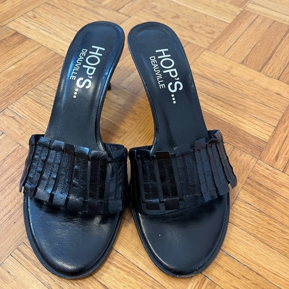 Black Mules with a small heel - Picture 3 of 8